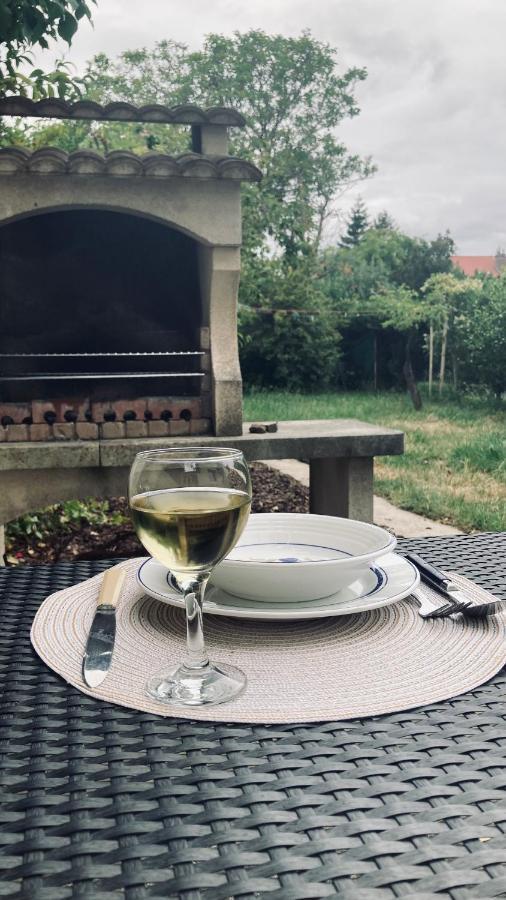 Nice House, Garden And Bbq 3Km From The Beach / Jolie Maison, Jardin Et Bbq A 3 Km De La Plage Coudekerque-Branche Extérieur photo